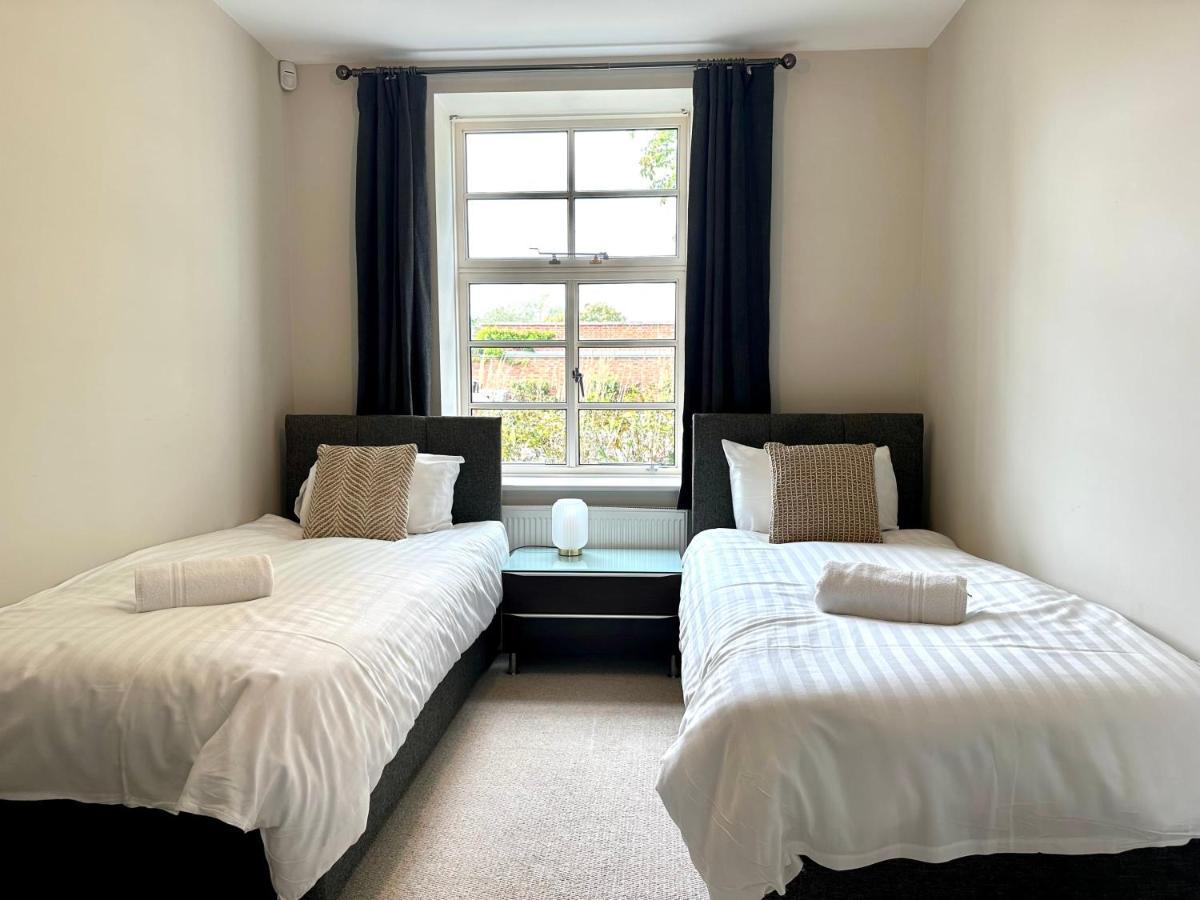 Desirable 2 Bedroom Apartment In Bicester That Sleeps 5 Εξωτερικό φωτογραφία